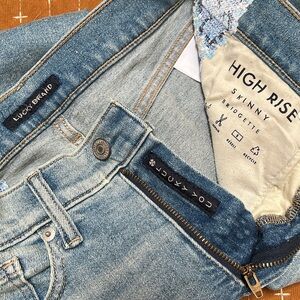 Lucky brand embroidered light blue jeans